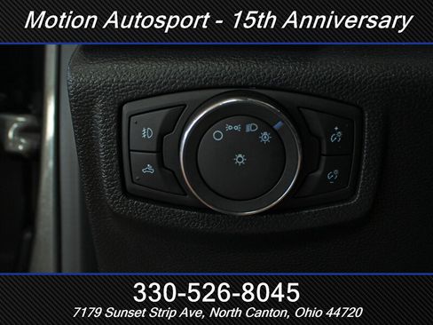 Used 2015 Ford F150 Lariat w/ Equipment Group 502A Luxury AWD/4WD image 12