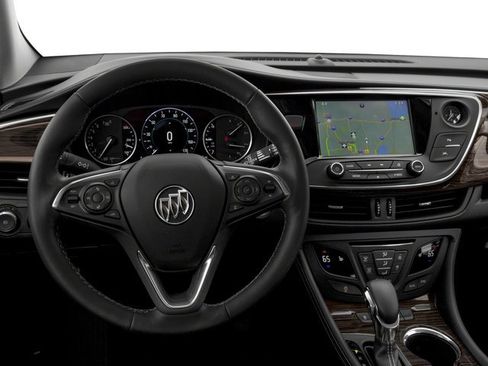 Used 2018 Buick Envision Essence w/ LPO, Active Package FWD image 10
