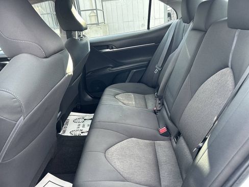 Used 2022 Toyota Camry LE FWD image 16