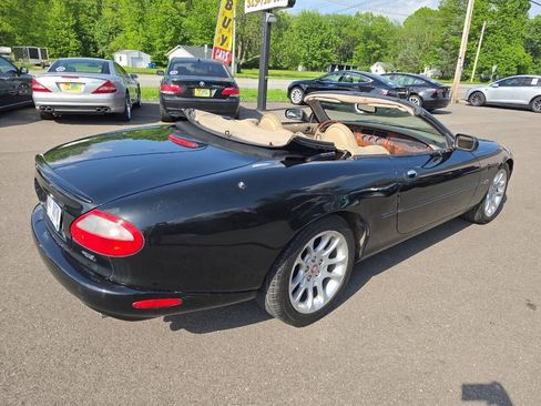 Used 2000 Jaguar XK8 Convertible RWD image 8