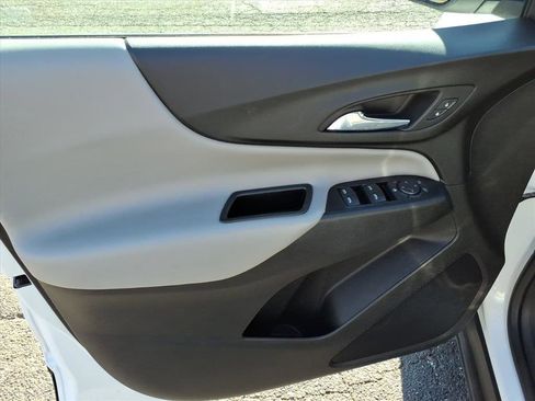 Used 2022 Chevrolet Equinox LT image 21