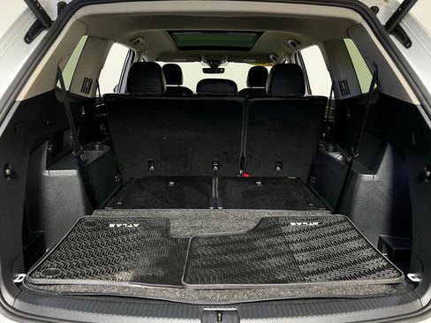 Used 2024 Volkswagen Atlas SEL AWD/4WD image 29