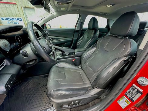Used 2023 Hyundai Elantra Limited FWD image 13