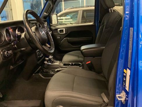 Used 2022 Jeep Wrangler Unlimited Sport image 5