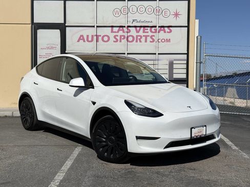 Used 2021 Tesla Model Y Long Range AWD/4WD image 2