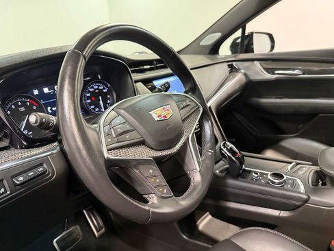 Used 2024 Cadillac XT5 Sportv image 75