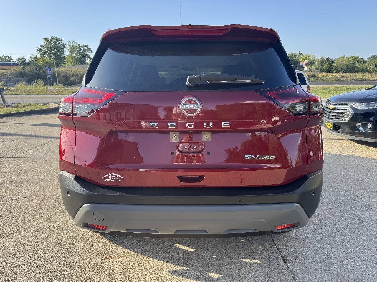 Used 2023 Nissan Rogue SV AWD/4WD image 7