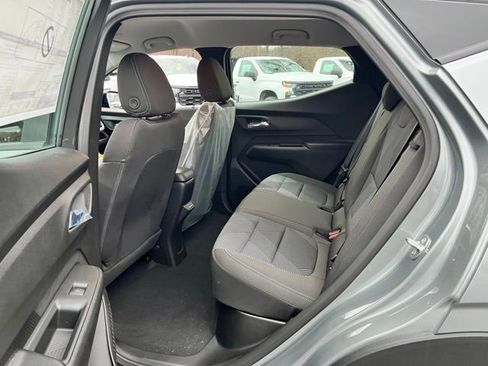 New 2027 Chevrolet Bolt LT w/ Comfort Package FWD image 16