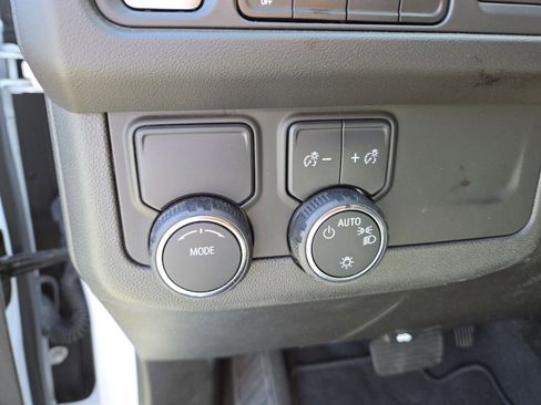 Used 2024 Chevrolet Tahoe Premier image 13