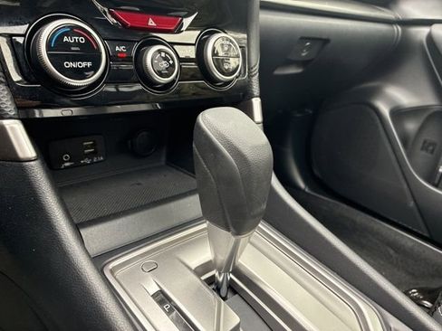 Used 2019 Subaru Forester Premium image 32