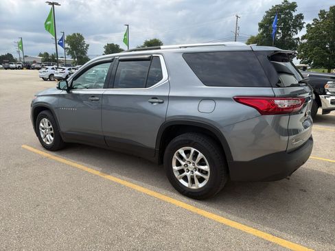 Used 2018 Chevrolet Traverse LT w/ LPO, Floor Liner Package AWD/4WD image 3