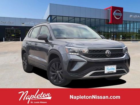 Used 2024 Volkswagen Taos S FWD image 1