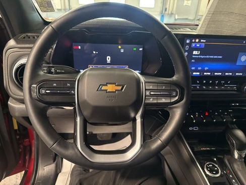 Used 2024 Chevrolet Colorado LT w/ LT Convenience Package III image 16