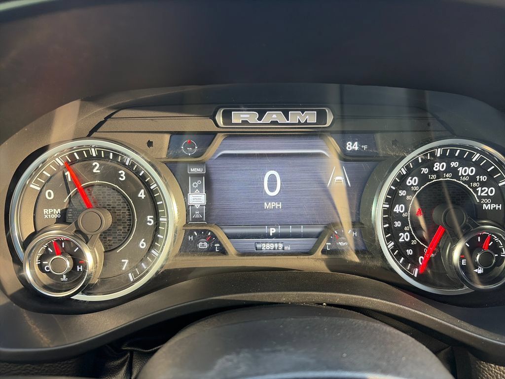 Used 2025 RAM 1500 Laramie AWD/4WD image 19