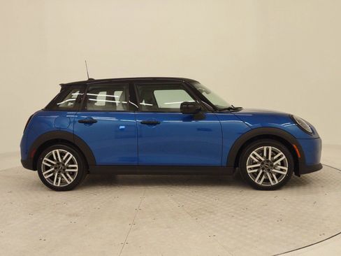 New 2025 MINI Cooper S image 7