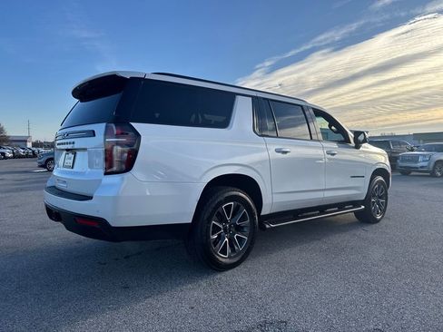 Used 2024 Chevrolet Suburban Z71 w/ Luxury Package image 5