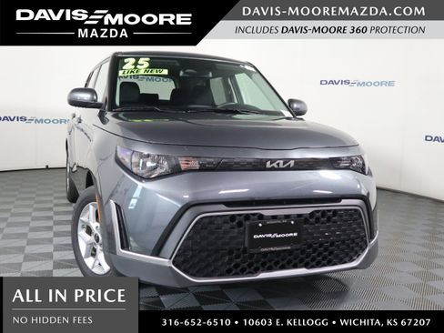 Used 2025 Kia Soul LX w/ LX Technology Package FWD image 1
