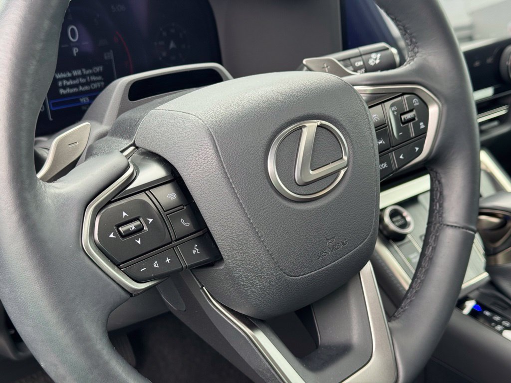 Used 2024 Lexus GX 550 w/ Accessory Package (31) AWD/4WD image 18