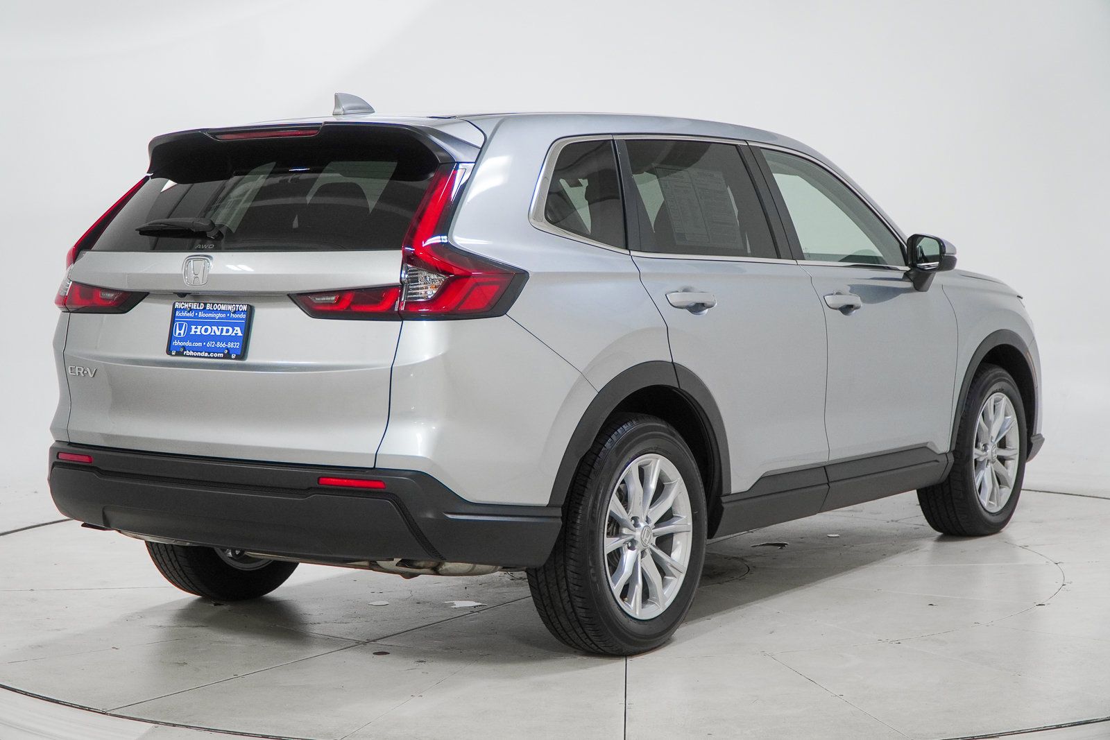 Used 2024 Honda CR-V EX image 11