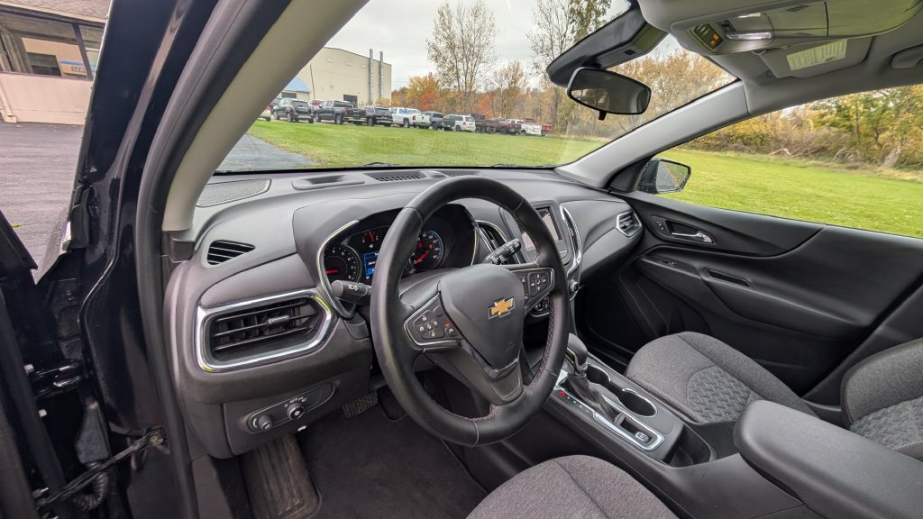 Used 2024 Chevrolet Equinox LT AWD/4WD image 7