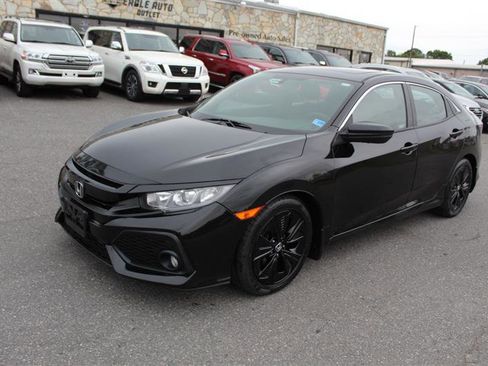 Used 2018 Honda Civic EX image 3