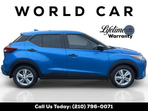 New 2025 Nissan Kicks Play S image 8