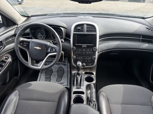 Used 2015 Chevrolet Malibu LT image 13
