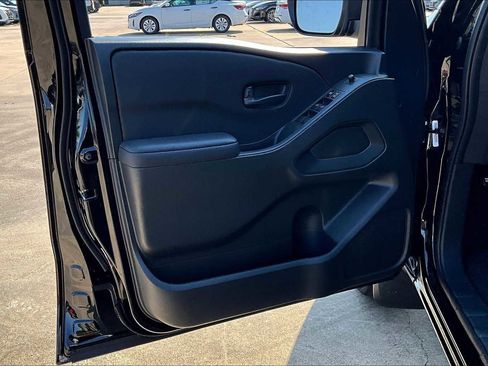 New 2026 Nissan Frontier SV w/ Tow Package image 16