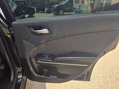 Used 2019 Dodge Charger R/T RWD image 21