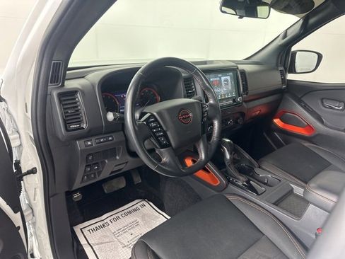 Used 2022 Nissan Frontier PRO-4X w/ Technology Package image 23