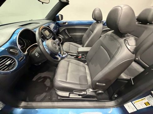 Used 2019 Volkswagen Beetle 2.0T S FWD image 22
