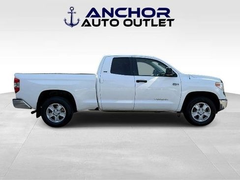 Used 2017 Toyota Tundra SR5 w/ SR5 Upgrade Package RWD image 9