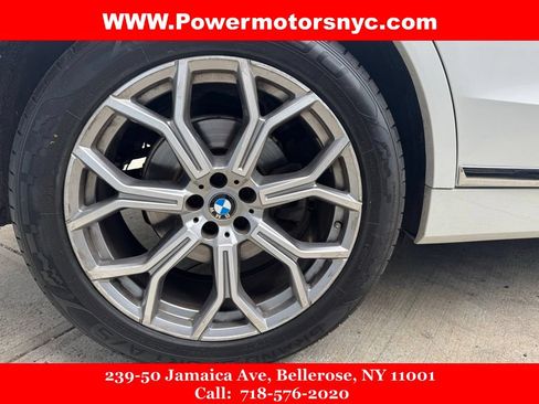 Used 2022 BMW X7 xDrive40i w/ Premium Package AWD/4WD image 18