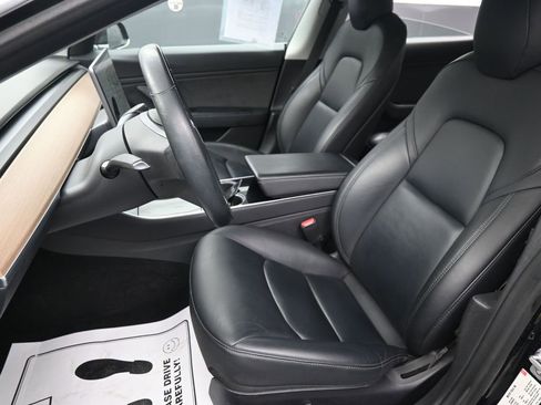 Used 2018 Tesla Model 3 Mid Range image 25