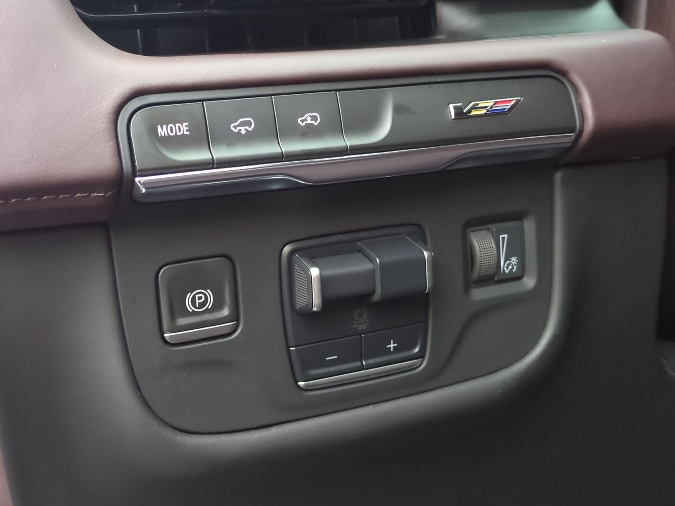 Used 2023 Cadillac Escalade V AWD/4WD image 44