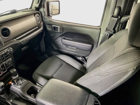 Used 2023 Jeep Gladiator Sport AWD/4WD image 22