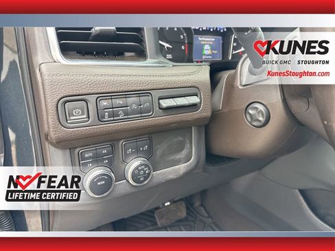 Used 2021 GMC Yukon Denali w/ Denali Premium Package AWD/4WD image 24