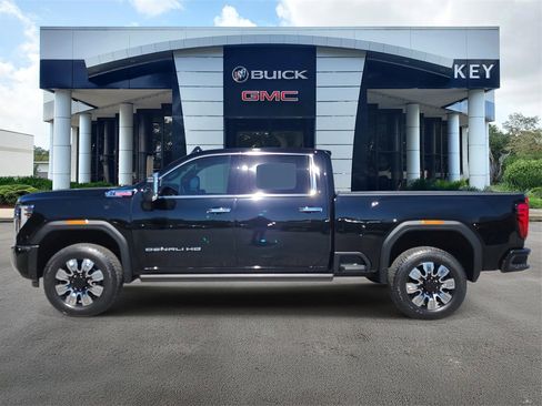 Used 2024 GMC Sierra 2500 Denali w/ Denali Reserve Package image 4