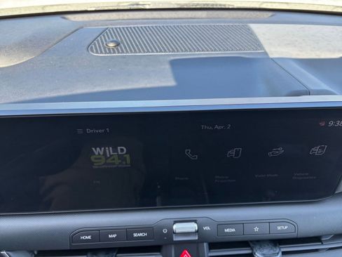 Used 2025 Kia K4 LXS image 17