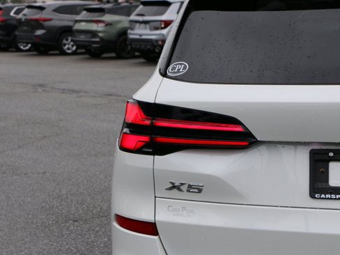 Used 2024 BMW X5 sDrive40i w/ M Sport Package RWD image 6