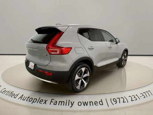Used 2025 Volvo XC40 B5 Plus AWD/4WD image 5