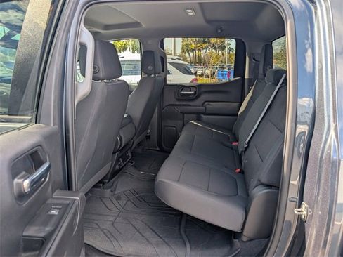 Used 2020 Chevrolet Silverado 1500 Custom w/ Custom Value Package image 7