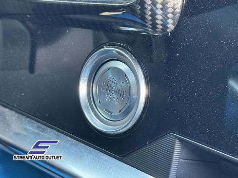 Used 2021 Chevrolet Corvette Stingray Premium Conv w/ Z51 Performance Package image 28