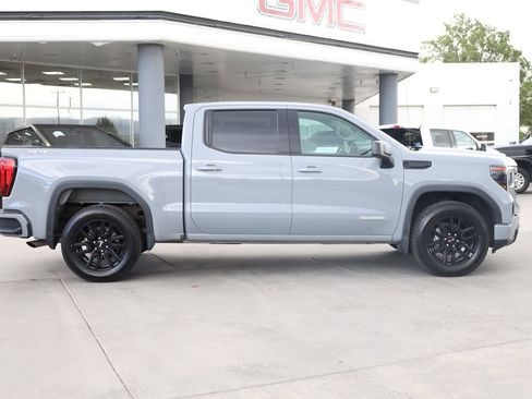 Used 2024 GMC Sierra 1500 Elevation AWD/4WD image 7