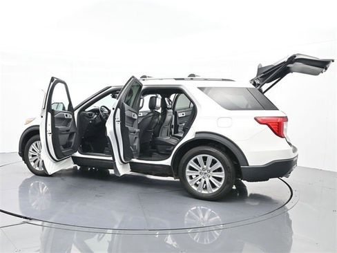 Used 2020 Ford Explorer Limited w/ Class III Trailer Tow Package image 33