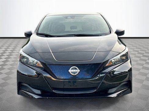 Used 2023 Nissan Leaf S image 2
