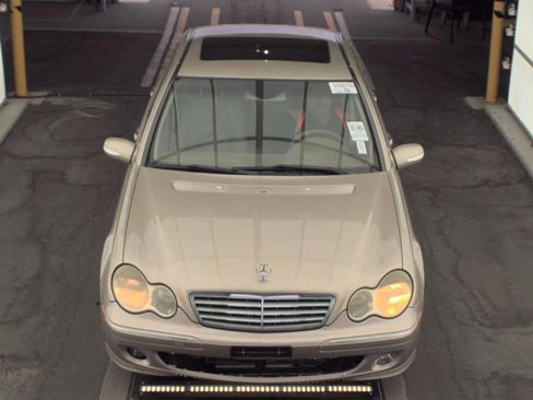 Used 2005 Mercedes-Benz C 320 Sedan w/ Sunroof Pkg image 2