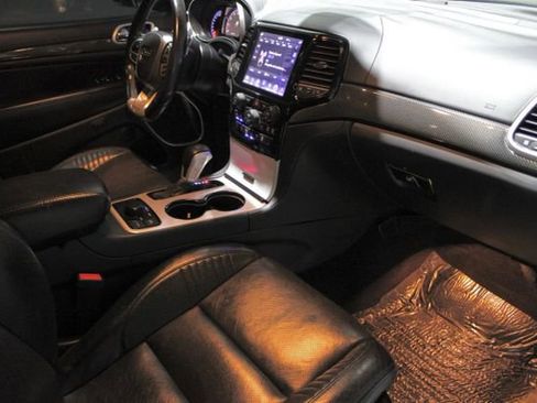 Used 2019 Jeep Grand Cherokee Trackhawk image 6