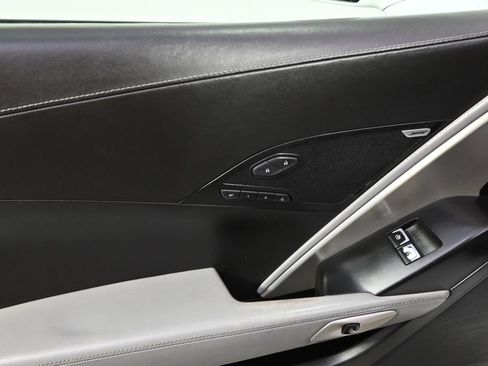 Used 2014 Chevrolet Corvette Z51 w/ 3LT Preferred Equipment Group image 23