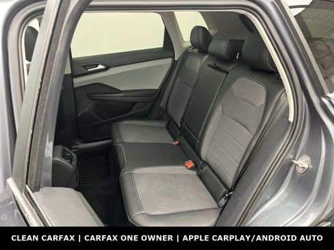 Used 2022 Volkswagen Taos SE image 11